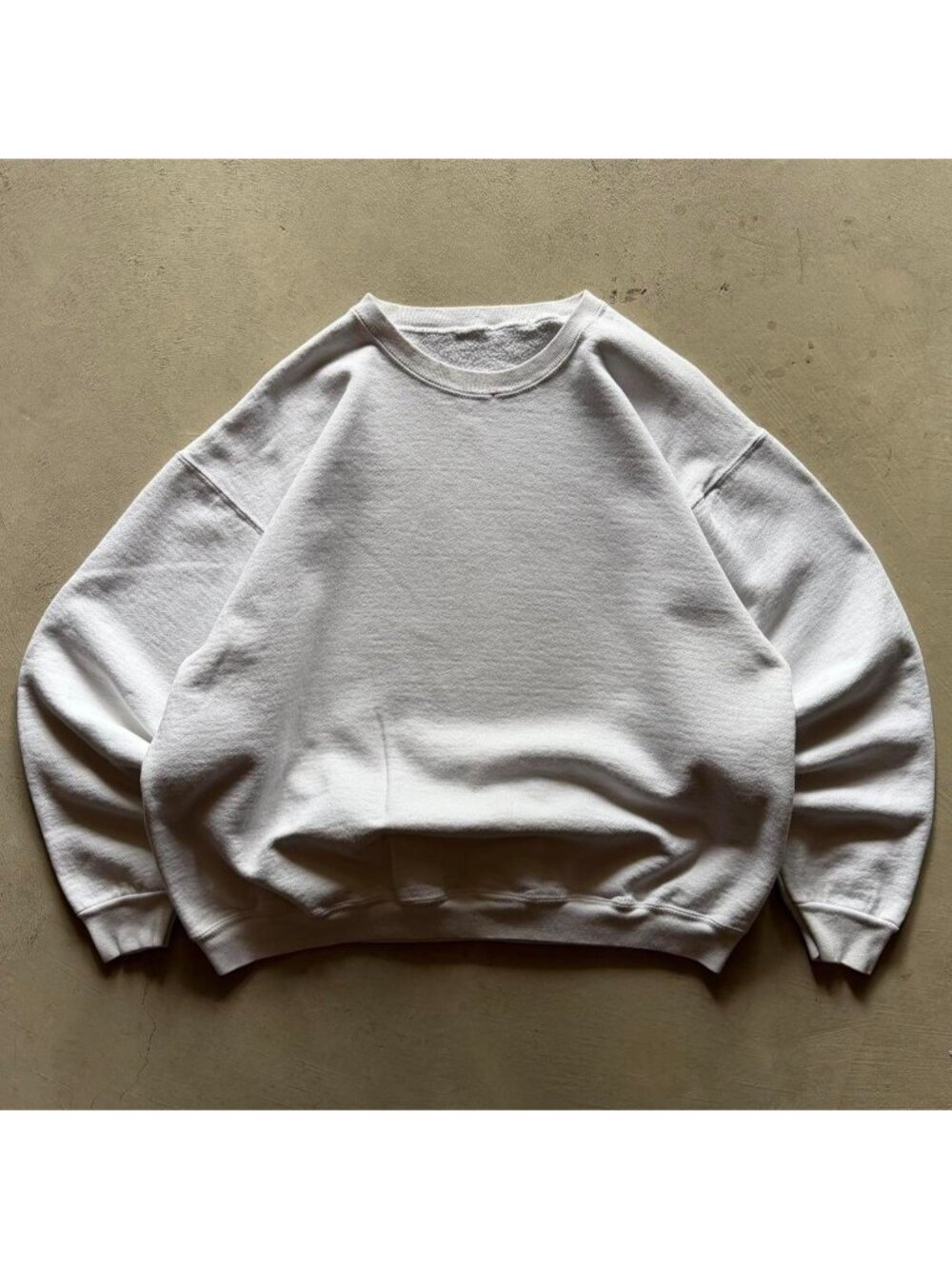vintage white boxy sweatshirt
